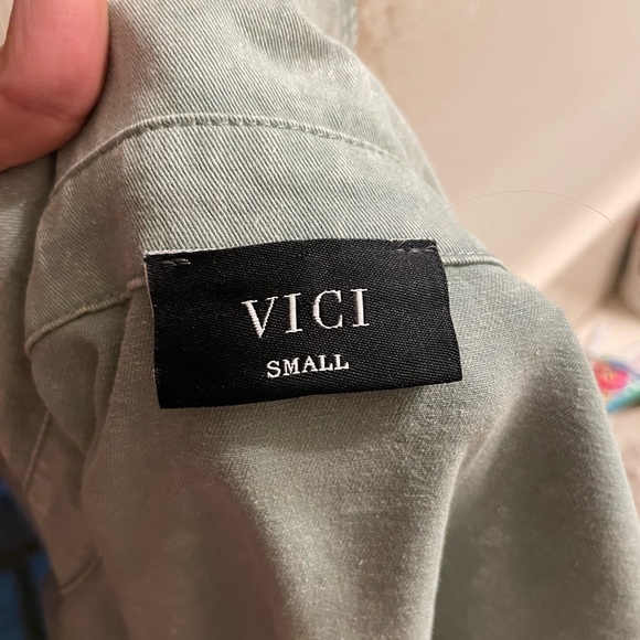 Vici Button Down Dress - Picture 3 of 5